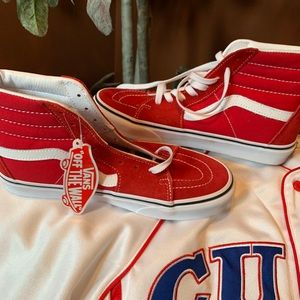 NWT red Vans! Women’s 8.5, men’s 7.  Smoke free.
